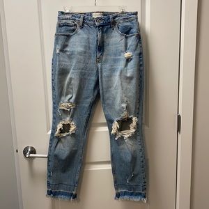 Abercrombie& Fitch Curve Love High Rise Mom Jeans
